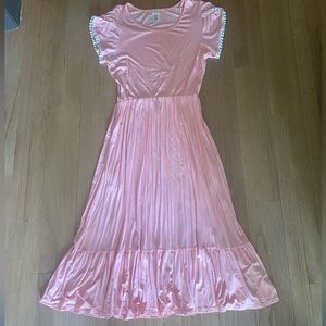 Women/teen pink dress, size large